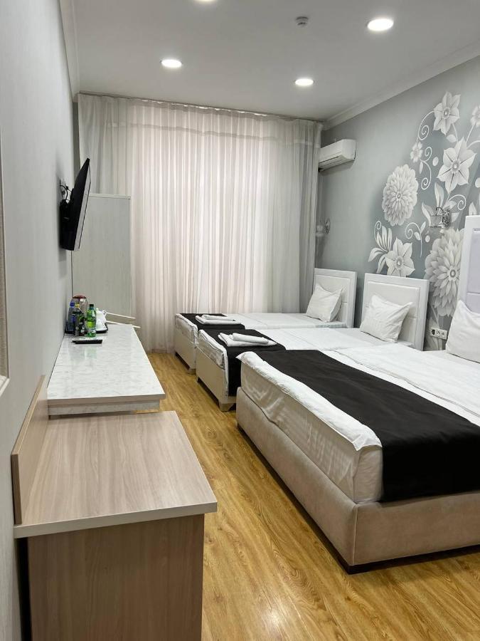 Queens 2 Hotel Taškent Exteriér fotografie
